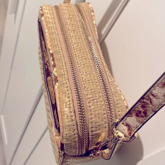 Michael Kors NWOT Straw Kenly Camera Cross Body Bag w/ Python trim - Picture 11 of 11